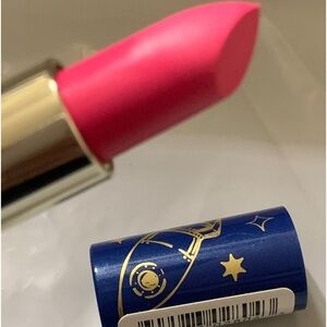 REVLON SUPER LUSTROUS LIPSTICK SHOOT THE MOON MATTE FEMME FUTURE PINK #054